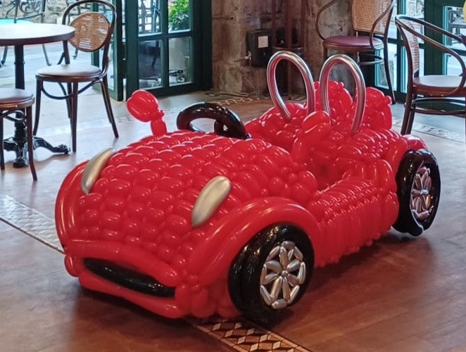 3D立體紅色開篷跑車造型氣球雕塑佈置
