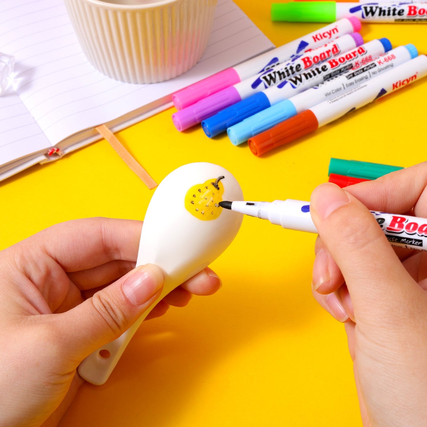 Magical floating paintbrush | Floating whiteboard marker | Floating whiteboard marker